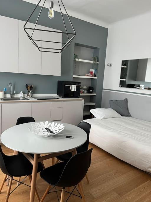 Bilocale Di Charme Apartment Milan Luaran gambar