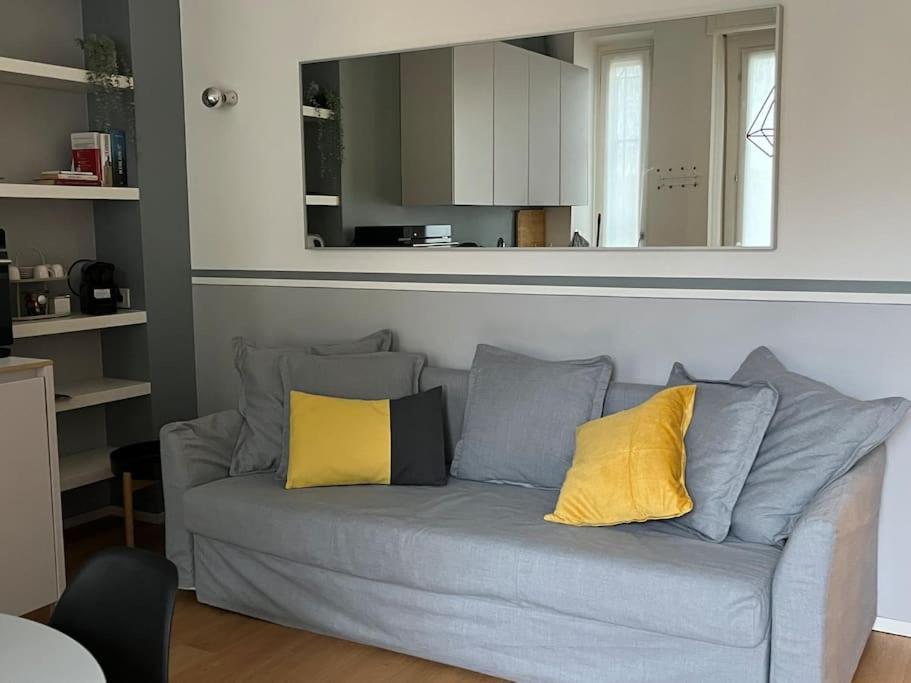 Bilocale Di Charme Apartment Milan Luaran gambar